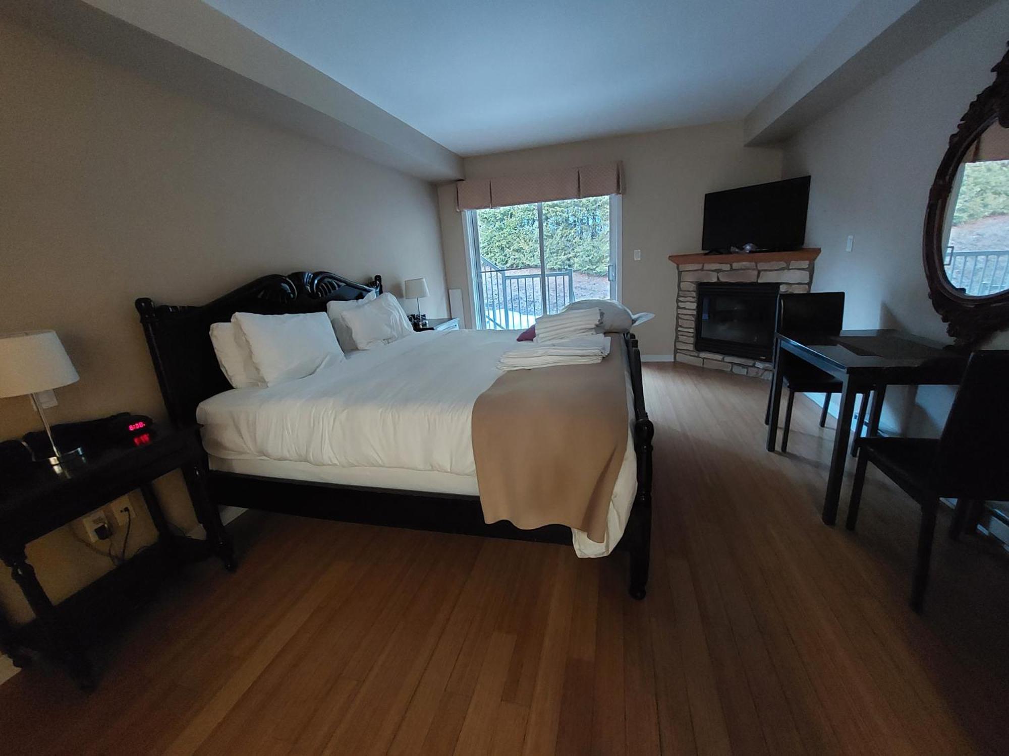 Studio-Hotel Villegiature Saint-Sauveur Piedmont 外观 照片