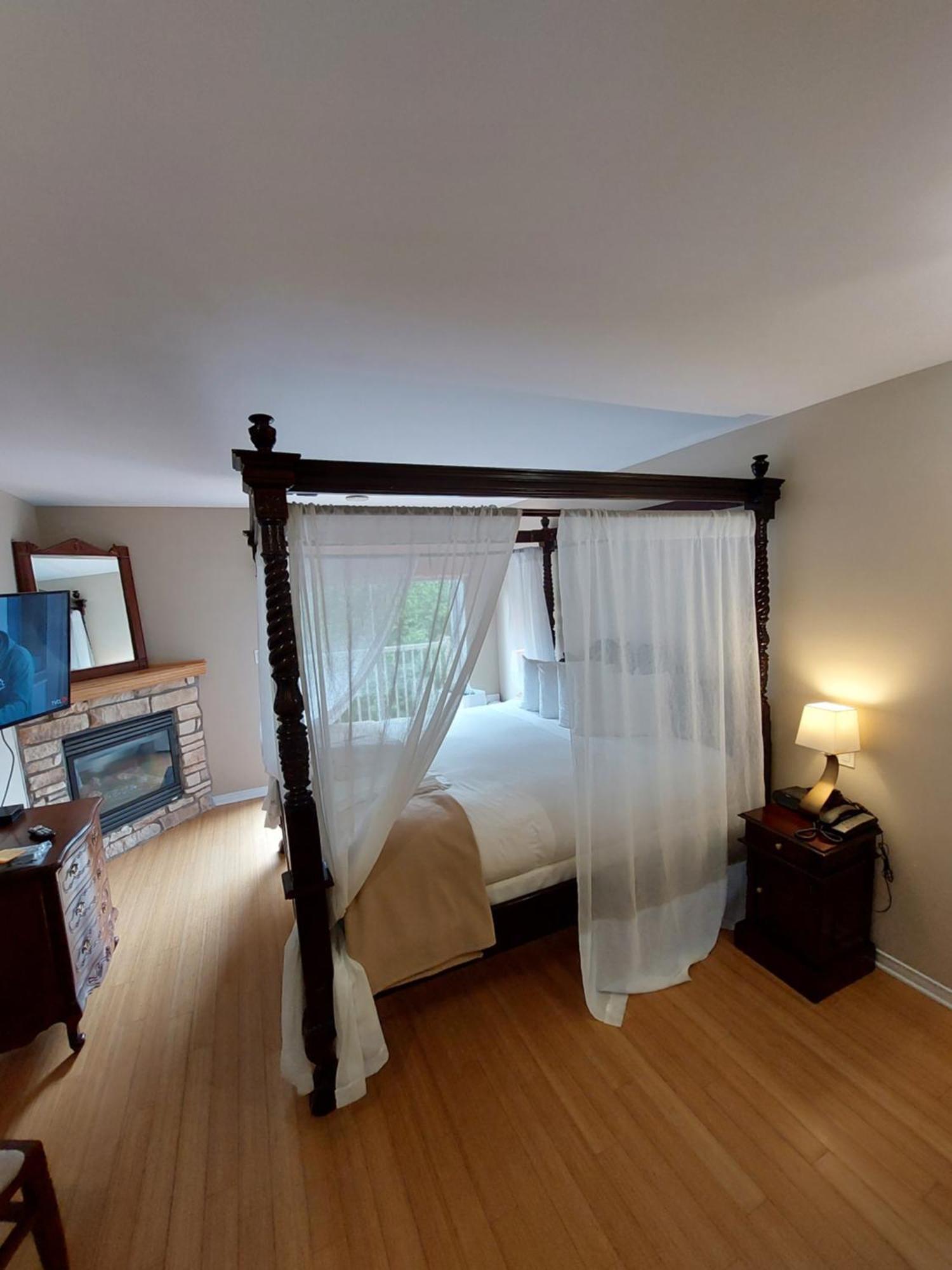 Studio-Hotel Villegiature Saint-Sauveur Piedmont 外观 照片