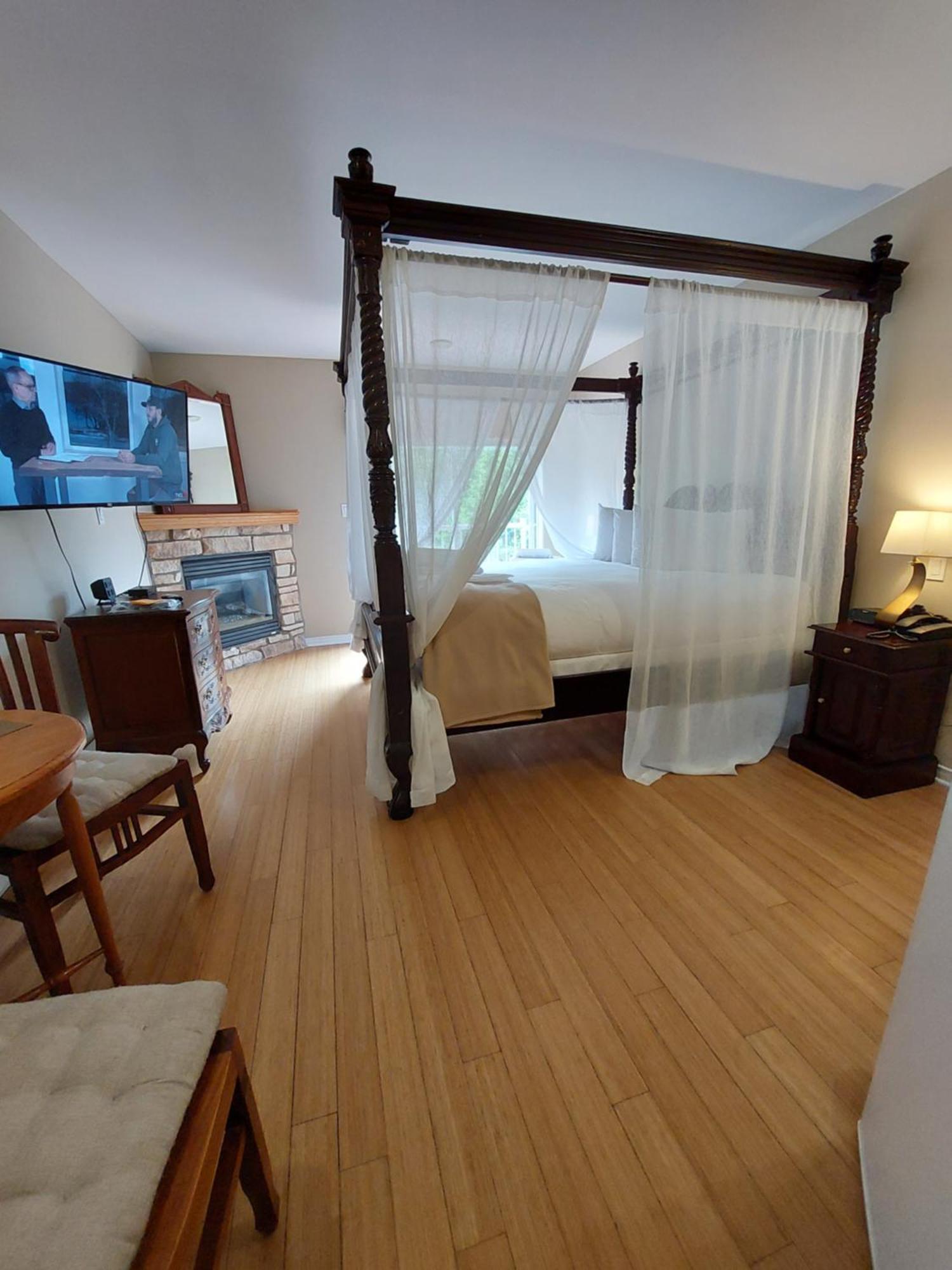 Studio-Hotel Villegiature Saint-Sauveur Piedmont 外观 照片